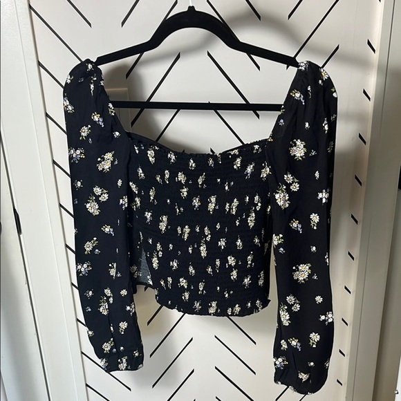 Reformation Reign Top - Picture 2 of 6